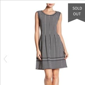 Max Studio Black/White dotti Dress Size M